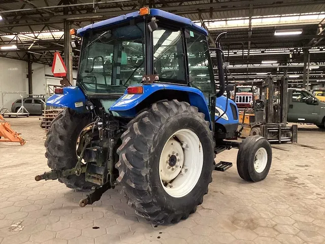 2006 new holland tl90a tweewielaangedreven landbouwtractor - afbeelding 7 van  17