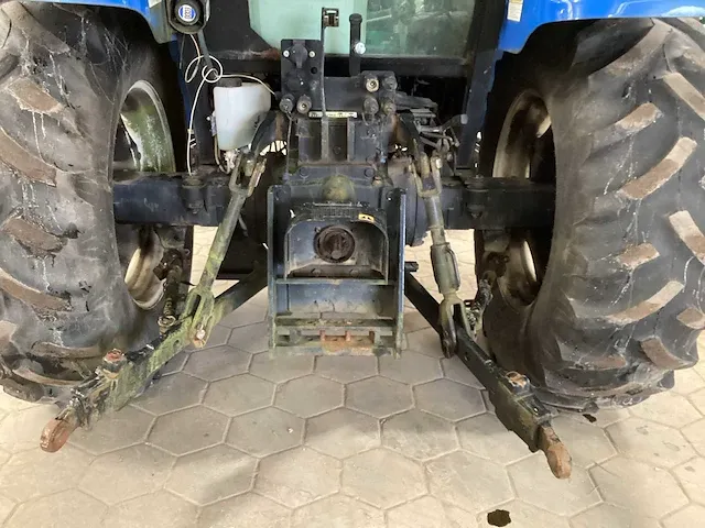 2006 new holland tl90a tweewielaangedreven landbouwtractor - afbeelding 12 van  17