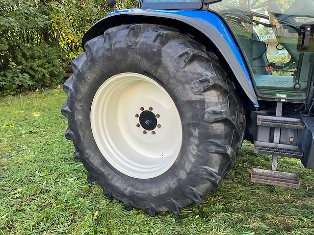 2006 new holland tm140 vierwielaangedreven landbouwtractor - afbeelding 18 van  40
