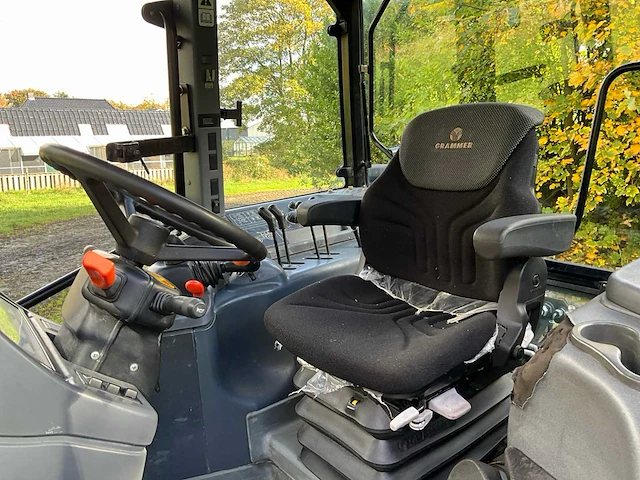 2006 new holland tm140 vierwielaangedreven landbouwtractor - afbeelding 24 van  40
