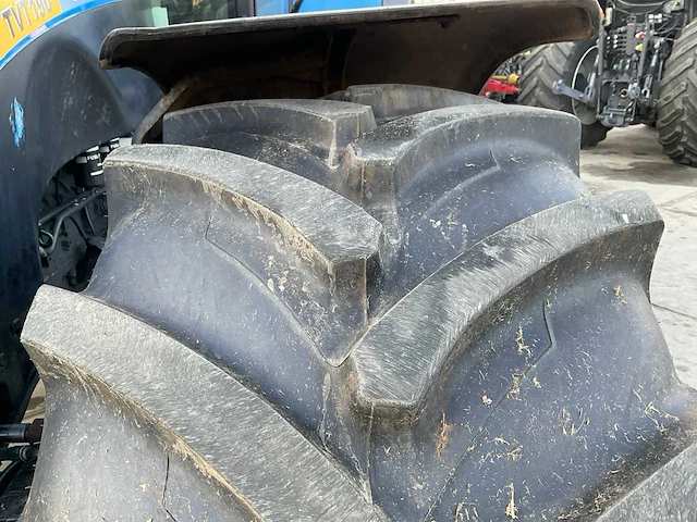 2006 new holland tvt190 vierwielaangedreven landbouwtractor - afbeelding 3 van  31