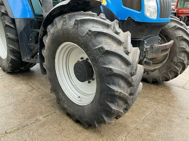 2006 new holland tvt195 vierwielaangedreven landbouwtractor - afbeelding 4 van  31