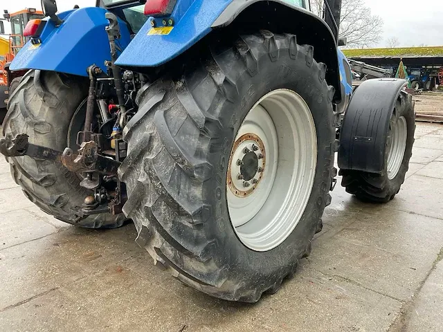 2006 new holland tvt195 vierwielaangedreven landbouwtractor - afbeelding 7 van  31