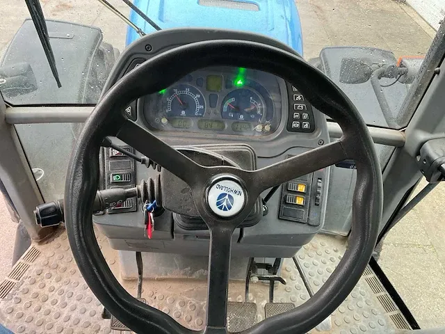 2006 new holland tvt195 vierwielaangedreven landbouwtractor - afbeelding 16 van  31