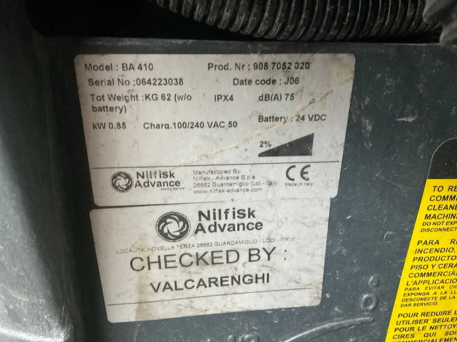 2006 nilfisk ba410 schrob- zuigmachine - afbeelding 4 van  12