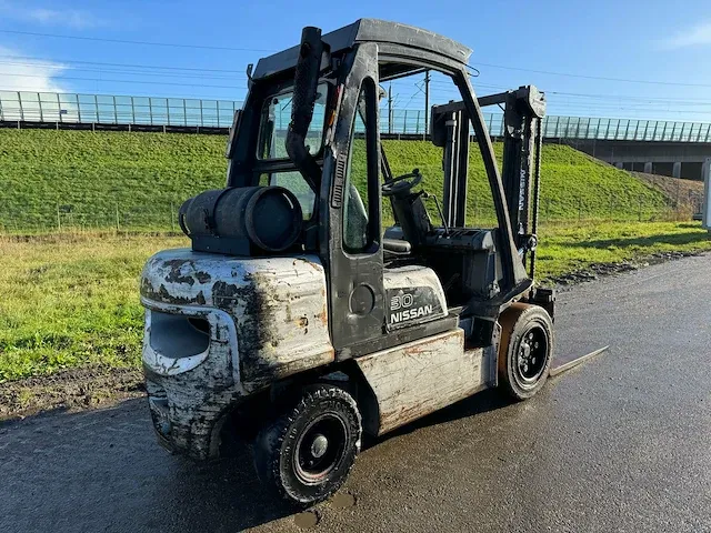 2006 nissan ugd02a30po vorkheftruck - afbeelding 6 van  8
