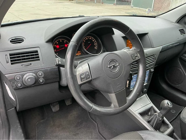 2006 opel astra gtc personenauto - afbeelding 4 van  22