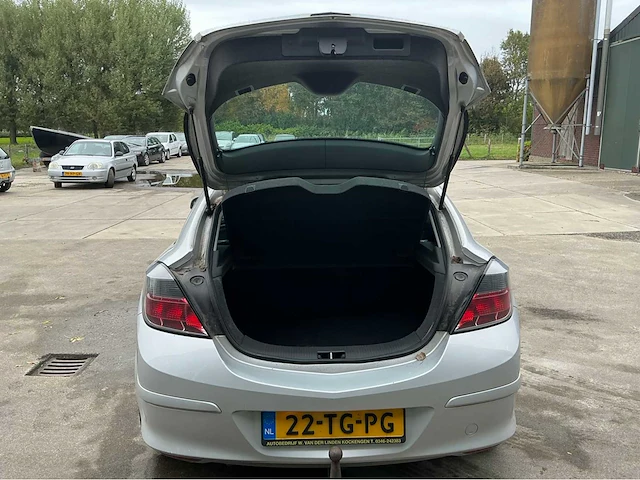 2006 opel astra gtc personenauto - afbeelding 13 van  22