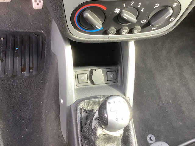 2006 opel tigra twintop 1.8-16v sport personenauto - afbeelding 2 van  14