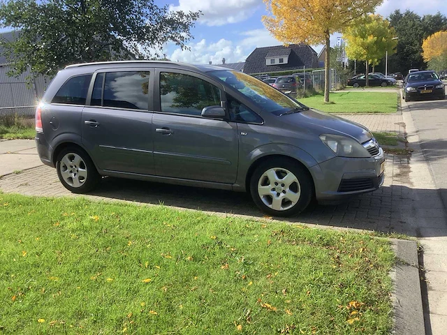2006 opel zafira 2.2 executive personenauto - afbeelding 2 van  15