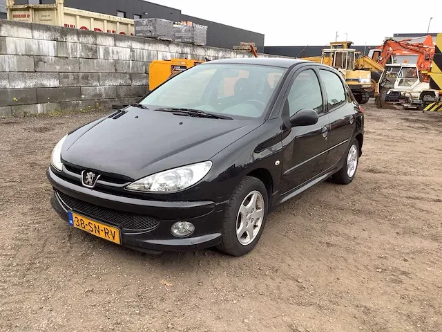 2006 peugeot 206 personenauto - afbeelding 1 van  24