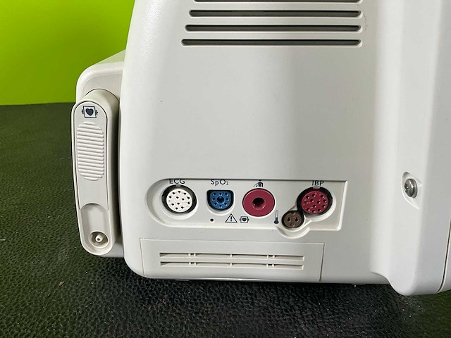 2006 philips suresigns vm8 patiëntmonitor - afbeelding 5 van  11