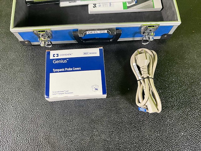 2006 philips suresigns vm8 patiëntmonitor - afbeelding 11 van  11