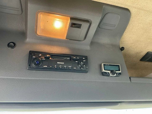 2006 renault 180 dci oprijwagen - afbeelding 42 van  48