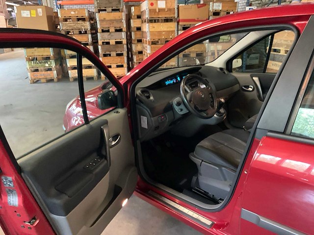 2006 renault scénic 1.6 16v personenauto - afbeelding 14 van  37