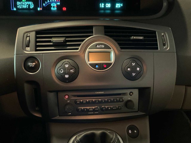 2006 renault scénic 1.6 16v personenauto - afbeelding 18 van  37