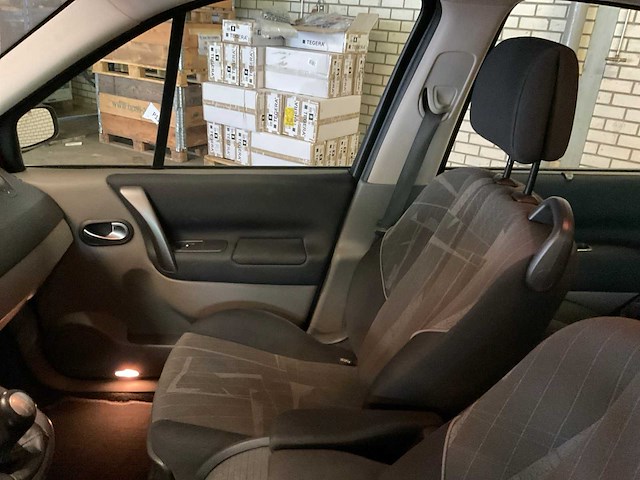 2006 renault scénic 1.6 16v personenauto - afbeelding 22 van  37
