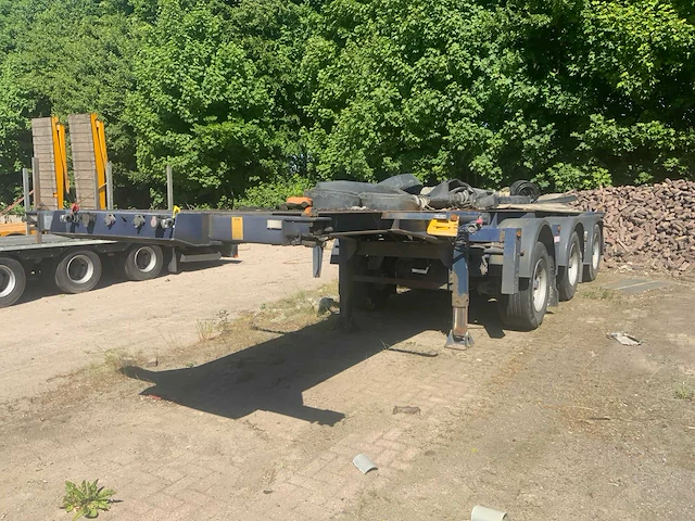 2006 renders roc 12.30 oplegger containerchassis - afbeelding 1 van  22