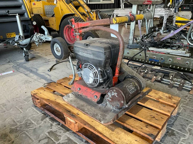 2006 revo nemaco dvw2100-320 trilplaat - afbeelding 1 van  8