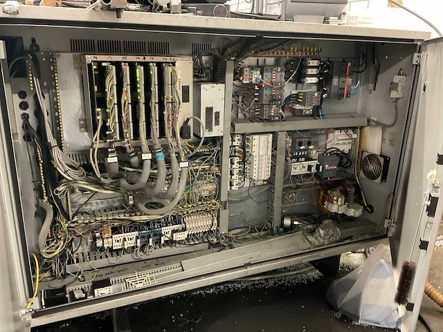 2006 sandretto nove hp 230 spuitgietmachine - afbeelding 13 van  23