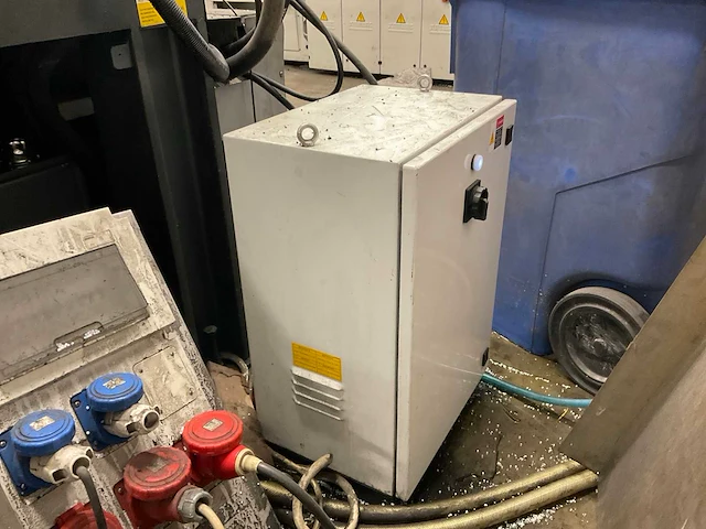 2006 sandretto nove hp 230 spuitgietmachine - afbeelding 16 van  23