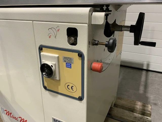 2006 scm mini max sc3w formaatcirkelzaagmachine - afbeelding 15 van  15