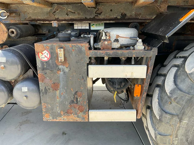 2006 terberg fm1350 420 6x6 mmbs vrachtwagen - afbeelding 10 van  63