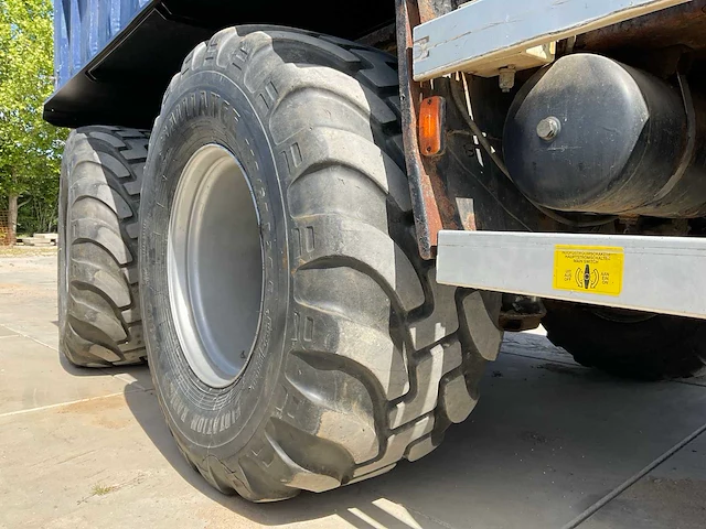 2006 terberg fm1350 420 6x6 mmbs vrachtwagen - afbeelding 24 van  63