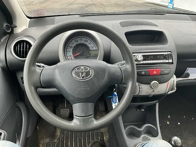 2006 toyota aygo 1.0 personenauto - afbeelding 13 van  29