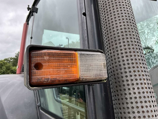 2006 valtra 8150-4 vierwielaangedreven landbouwtractor - afbeelding 22 van  45