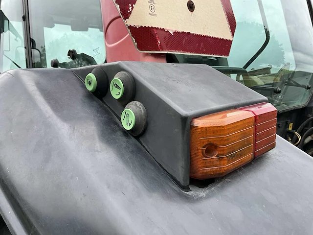 2006 valtra 8150-4 vierwielaangedreven landbouwtractor - afbeelding 26 van  45