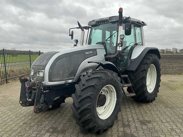 2006 valtra t140-4 vierwielaangedreven landbouwtractor - afbeelding 1 van  29