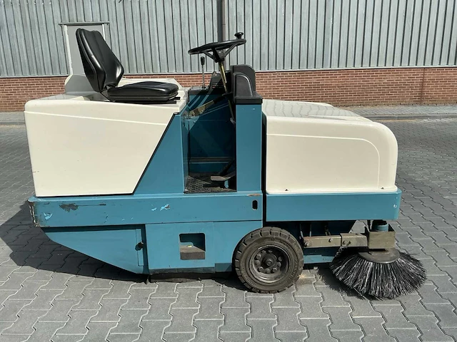 2006 verhagen leiden 1550 zelfrijdende veegmachine - afbeelding 14 van  19