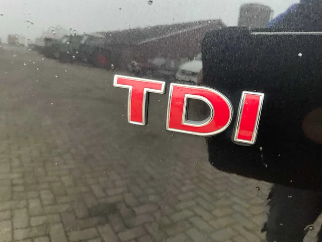 2006 volkswagen caravelle 2.5 tdi 340 trend.dc bedrijfswagen - afbeelding 31 van  33