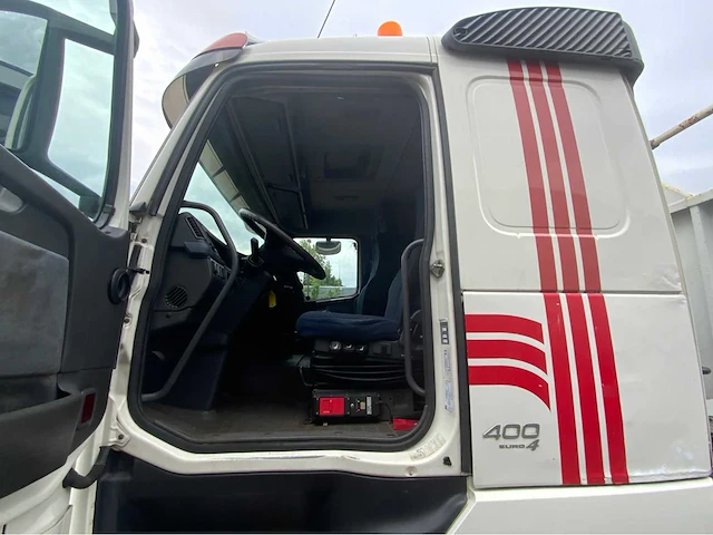 2006 volvo fh 400 6x2 vrachtwagen met atm oplegger hiab 377-7 - afbeelding 8 van  65