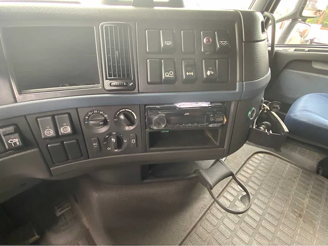 2006 volvo fh 400 6x2 vrachtwagen met atm oplegger hiab 377-7 - afbeelding 15 van  65