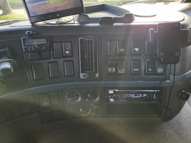 2006 volvo fm 300 vrachtwagen - afbeelding 15 van  35