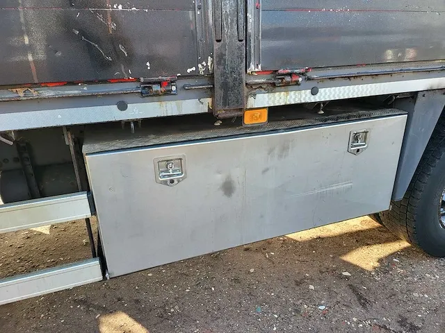 2006 volvo fm 300 vrachtwagen - afbeelding 29 van  35