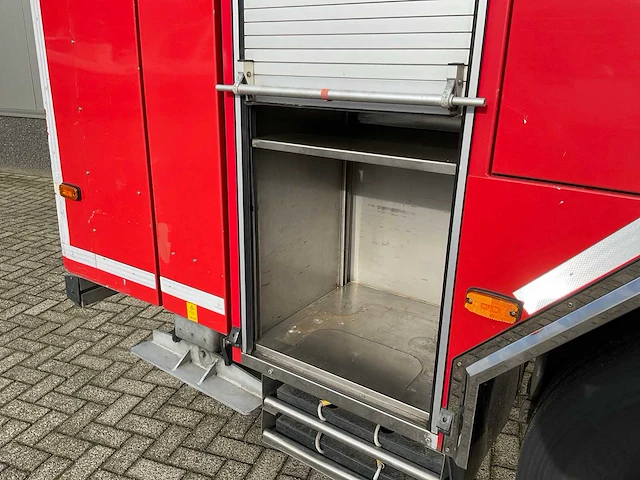 2006 volvo fm/fh 6x2 l 8.0 hoogwerker vrachtwagen - afbeelding 5 van  39