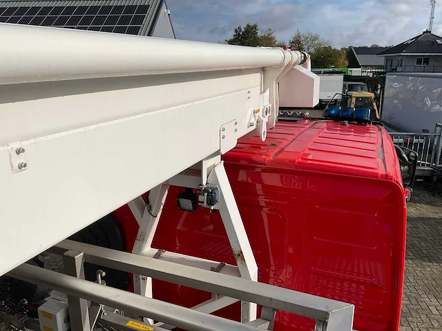 2006 volvo fm/fh 6x2 l 8.0 hoogwerker vrachtwagen - afbeelding 10 van  39