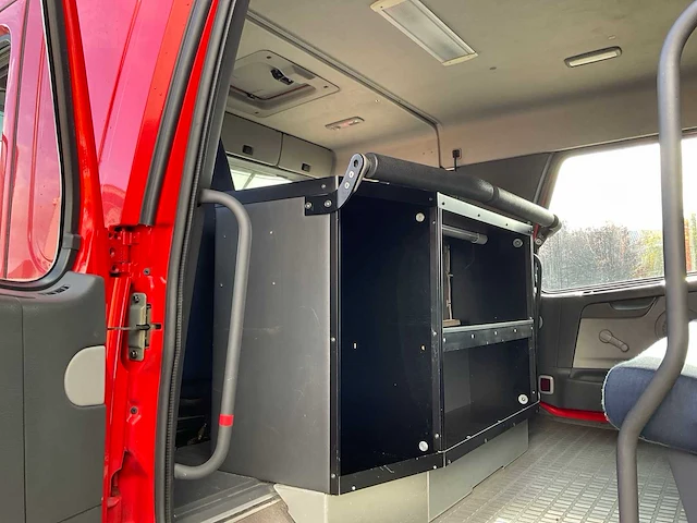 2006 volvo fm/fh 6x2 l 8.0 hoogwerker vrachtwagen - afbeelding 17 van  39