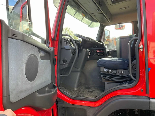 2006 volvo fm/fh 6x2 l 8.0 hoogwerker vrachtwagen - afbeelding 19 van  39