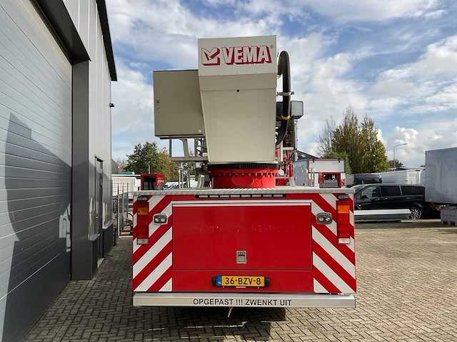 2006 volvo fm/fh 6x2 l 8.0 hoogwerker vrachtwagen - afbeelding 35 van  39