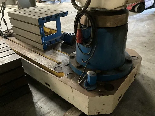 2006 xiangshan z3063x20a radiaalboormachine - afbeelding 2 van  17