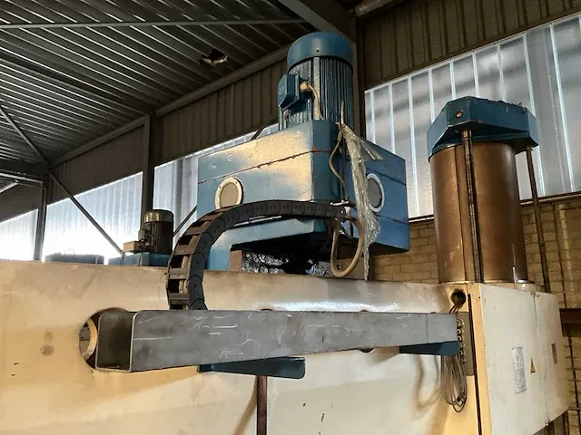 2006 xiangshan z3080x25 radiaalboormachine - afbeelding 4 van  17
