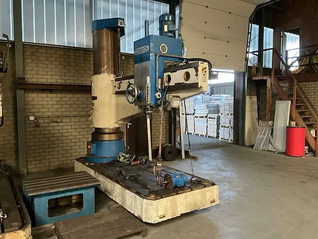 2006 xiangshan z3080x25 radiaalboormachine - afbeelding 11 van  17