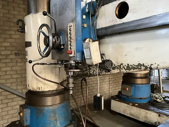 2006 xiangshan z3080x25 radiaalboormachine - afbeelding 11 van  16