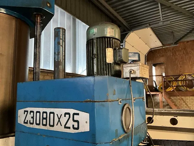 2006 xiangshan z3080x25 radiaalboormachine - afbeelding 14 van  16