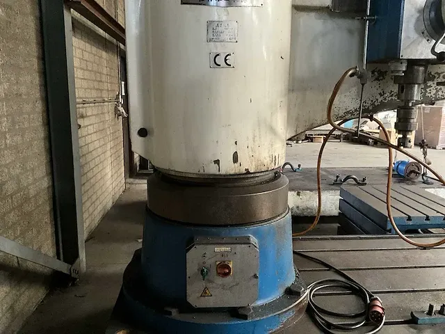2006 xiangshan z3080x25 radiaalboormachine - afbeelding 15 van  16