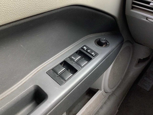 2007 - dodge - caliber - 2.0 crd s - personenauto - afbeelding 3 van  12